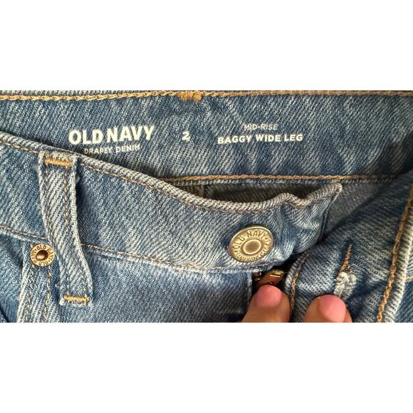 ‼️‼️‼️‼️ 3 pair bundle ‼️‼️‼️‼️Old Navy Mid Rise Baggy Wide Leg Jeans-Never Worn - Picture 7 of 8